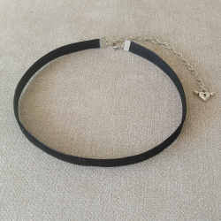 Thin choker black velvet necklace