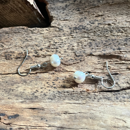 Elegant White Pearl Earrings - Natural Pearls for Any Occasion