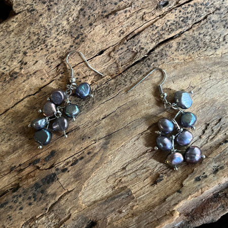 Висящи дамски обеци с естествени  сини перли