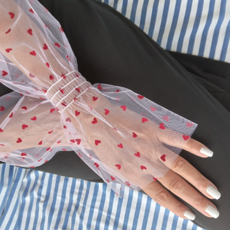 Elegant Pink Tulle Sleeves with Red Hearts – Delicate Fingerless Gloves