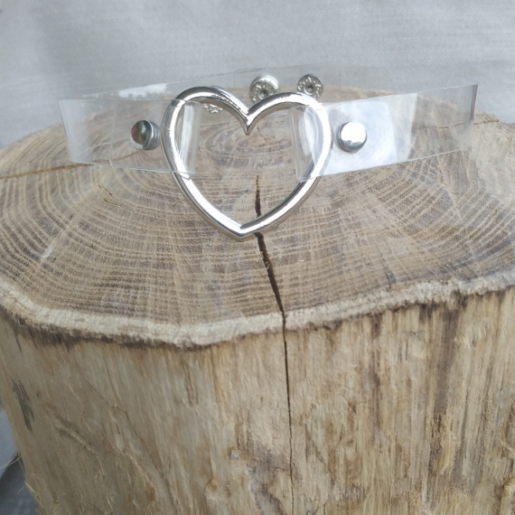 Transparent choker with silver heart