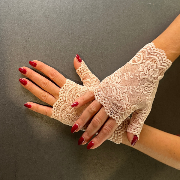 Elegant Women's Peach Lace Fingerless Gloves - Style and Comfort