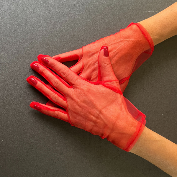 Short Red Tulle Gloves - Refined Elegance with KORSET BG