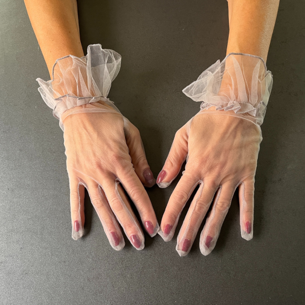 Mănuși Elegante Scurte Gri Deschis pentru Doamne - Accesoriu Refined pentru Stilul Tău!