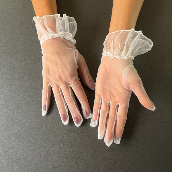 Mănuși Scurte Elegante din Tulle Transparent Alb de la KORSET BG