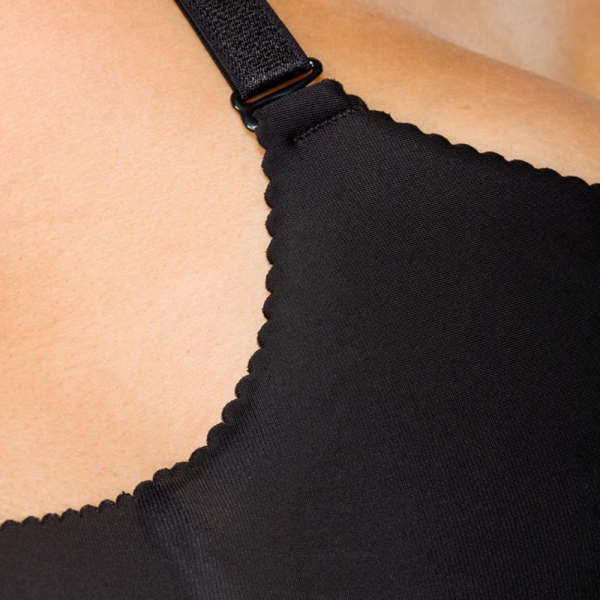 Seamless Black Push Up Bra with Built-In Pads