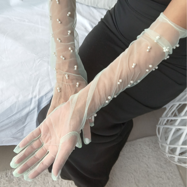 Delicate Long Mint Green Tulle Gloves with White Pearls – Elegant and Stylish