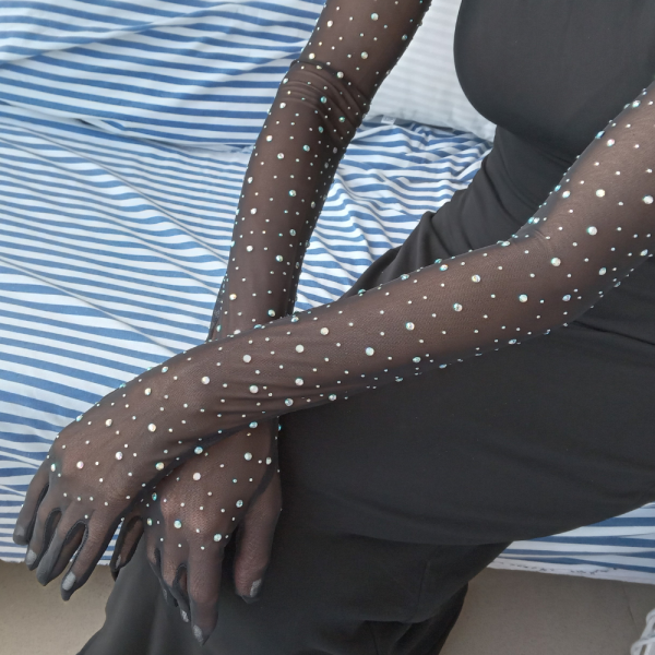 Long Black Tulle Gloves with Sparkling Crystals – Versatile & Elegant