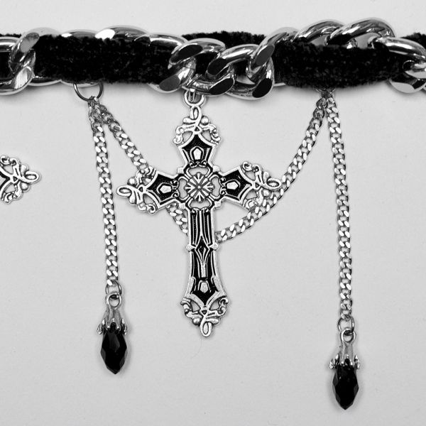 velvet choker with chains