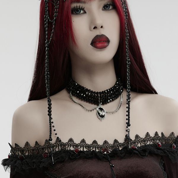 Elegant Gothic necklace