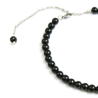 Black pearls short necklace