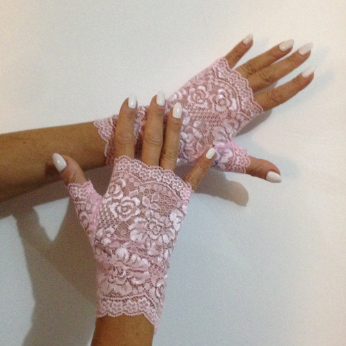 Розови дантелени ръкавици без пръсти