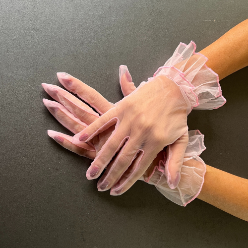 Mănuși Scurte Oficiale din Tulle Roz - Adaugă Eleganță și Culoare Stilului Tău