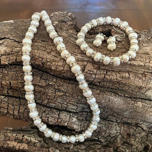 Елегантни перлени бижута от естествени бели перли и кристали, комплект от три части