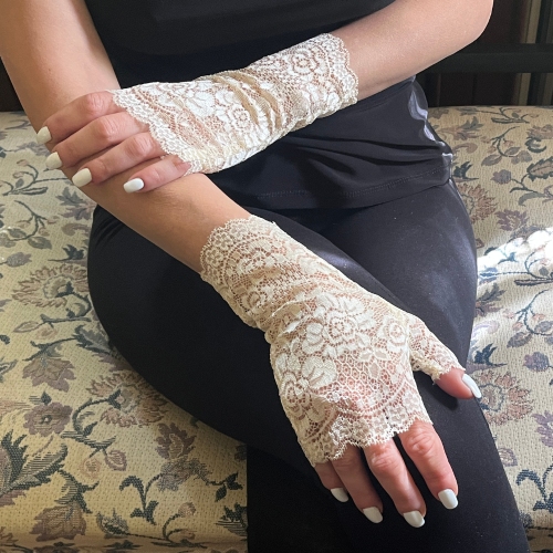 Elegant Ecru Floral Lace Bridal Gloves
