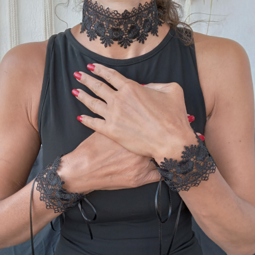 Elegant Black Lace Bracelet Set – Handmade